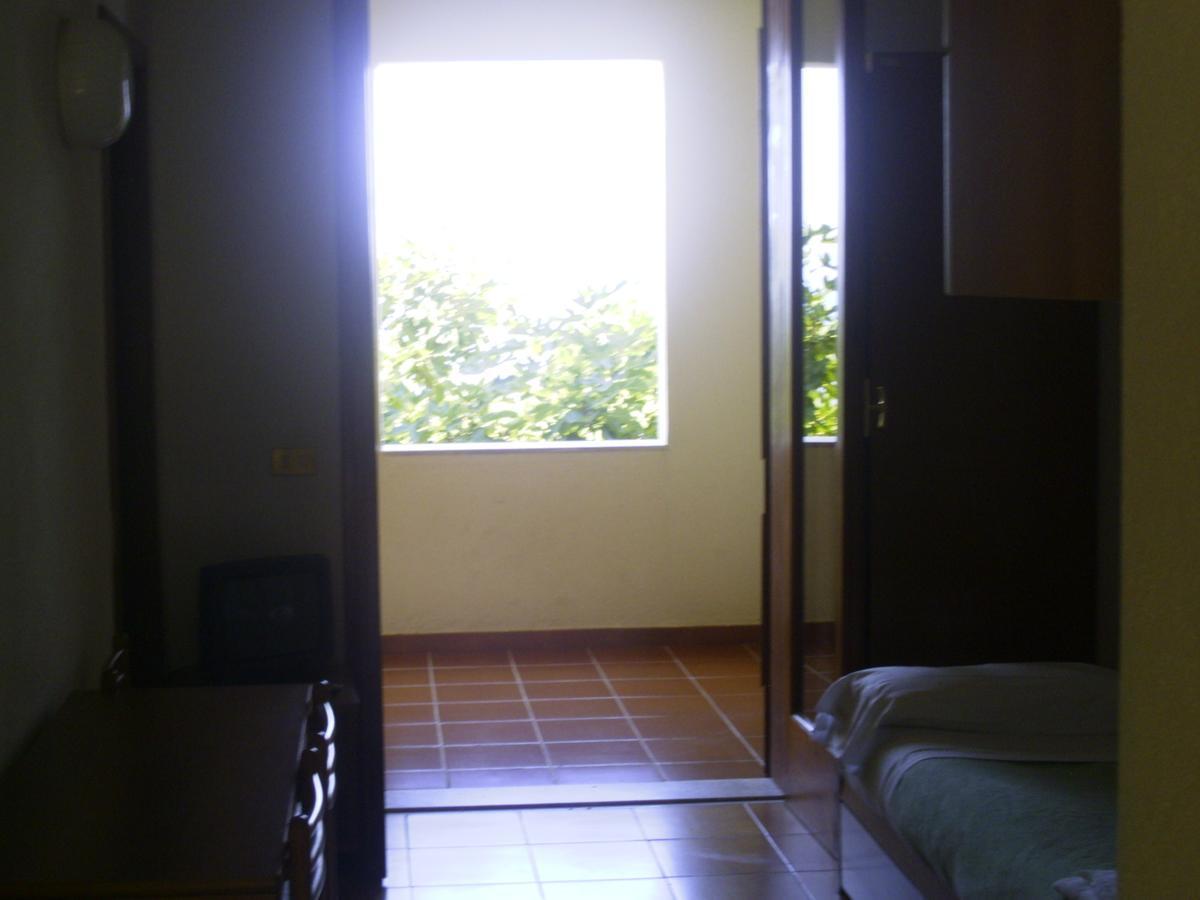 Vrclub - Villa Ridente Residence San Giorgio  Zewnętrze zdjęcie